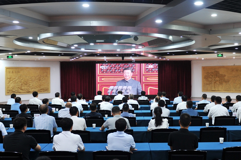 美高梅赌场
及各单位集中观看纪念中国人民抗日战争暨世界反法西斯战争胜利80周年大会实况直播